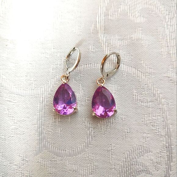 Sugar Magnolia Elegant Silver Tone Purple Teardrop Earrings - Picture 1 of 3